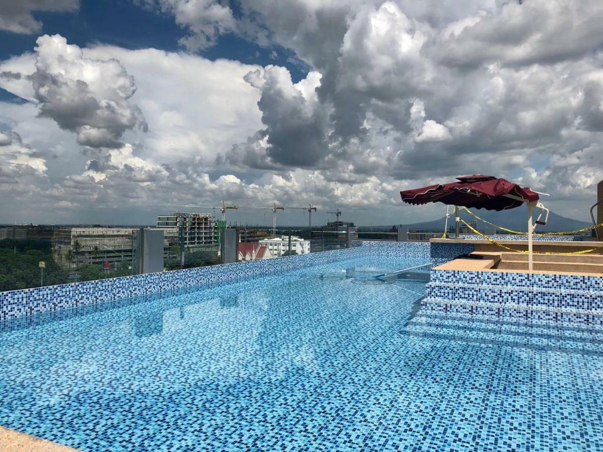 Beautiful Condo In The New La Grande Resort 앙헬레스 외부 사진